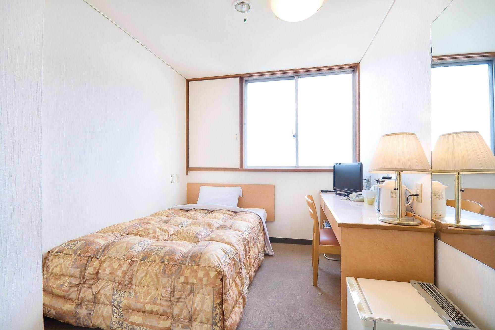 Hotel Kikusui Imabari Railway Station Exterior foto